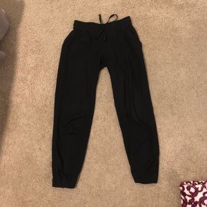 Beautiful aritizia talula joggers - size XS